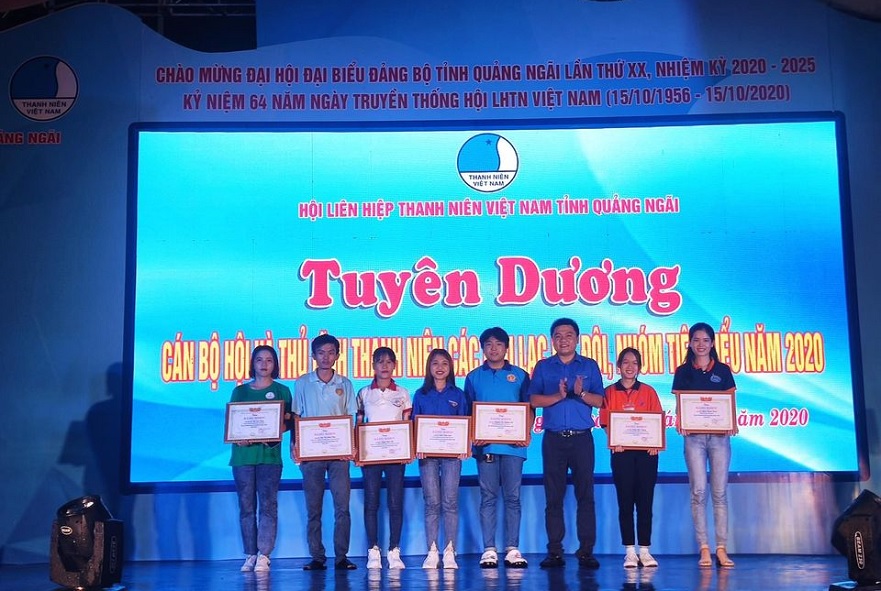 Huyện Bình Sơn có 4 cán bộ đoàn giỏi và đảng viên trẻ tiêu biểu năm 2020.