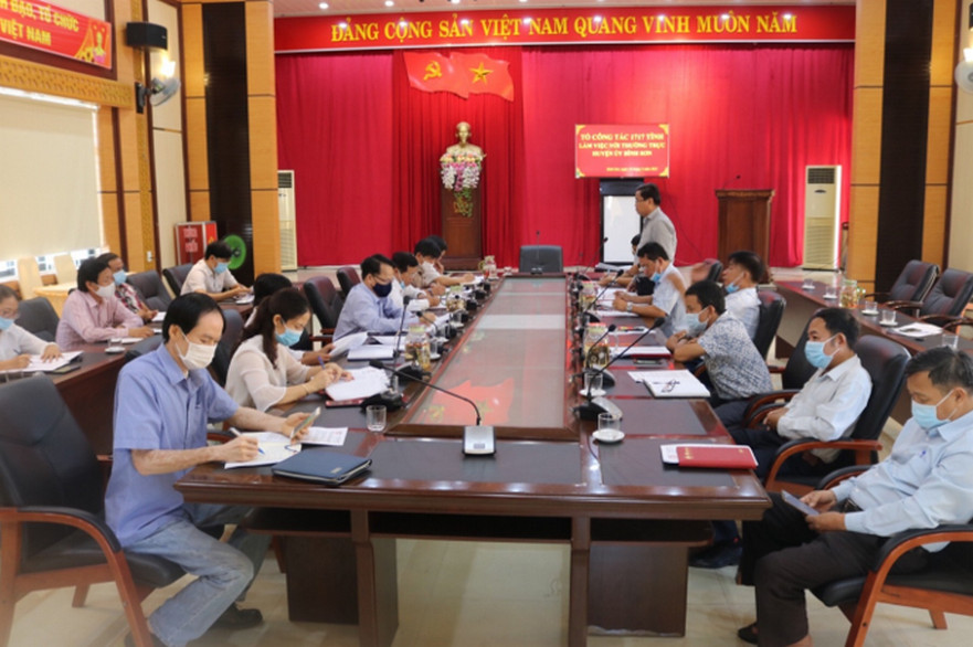Tổ công tác 1717 Tỉnh Quảng Ngãi làm việc với Thường trực Huyện ủy Bình Sơn
