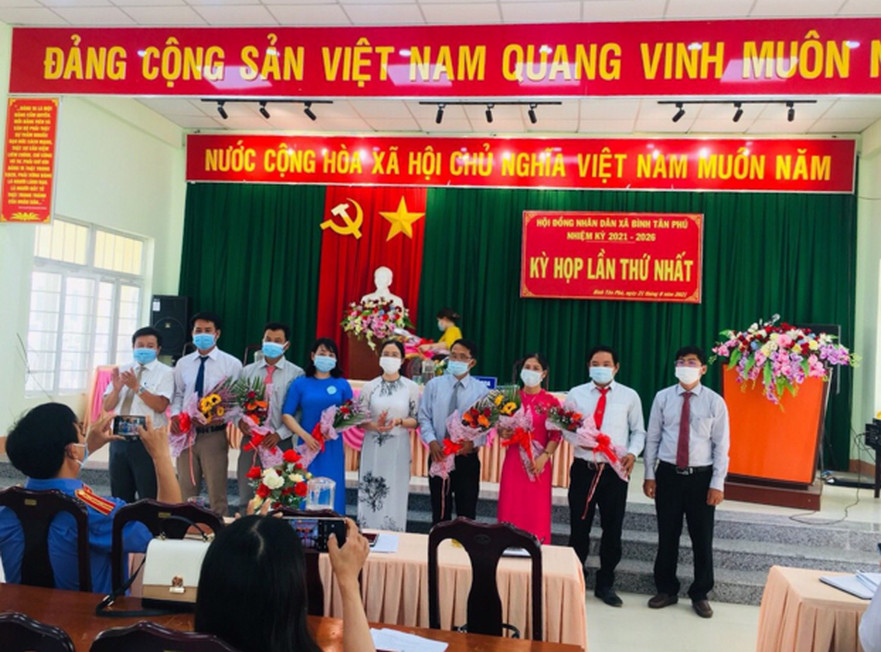 Xã Bình Tân Phú tổ chức Kỳ họp thứ Nhất HĐND xã khóa XXI, nhiệm kỳ 2021-2026