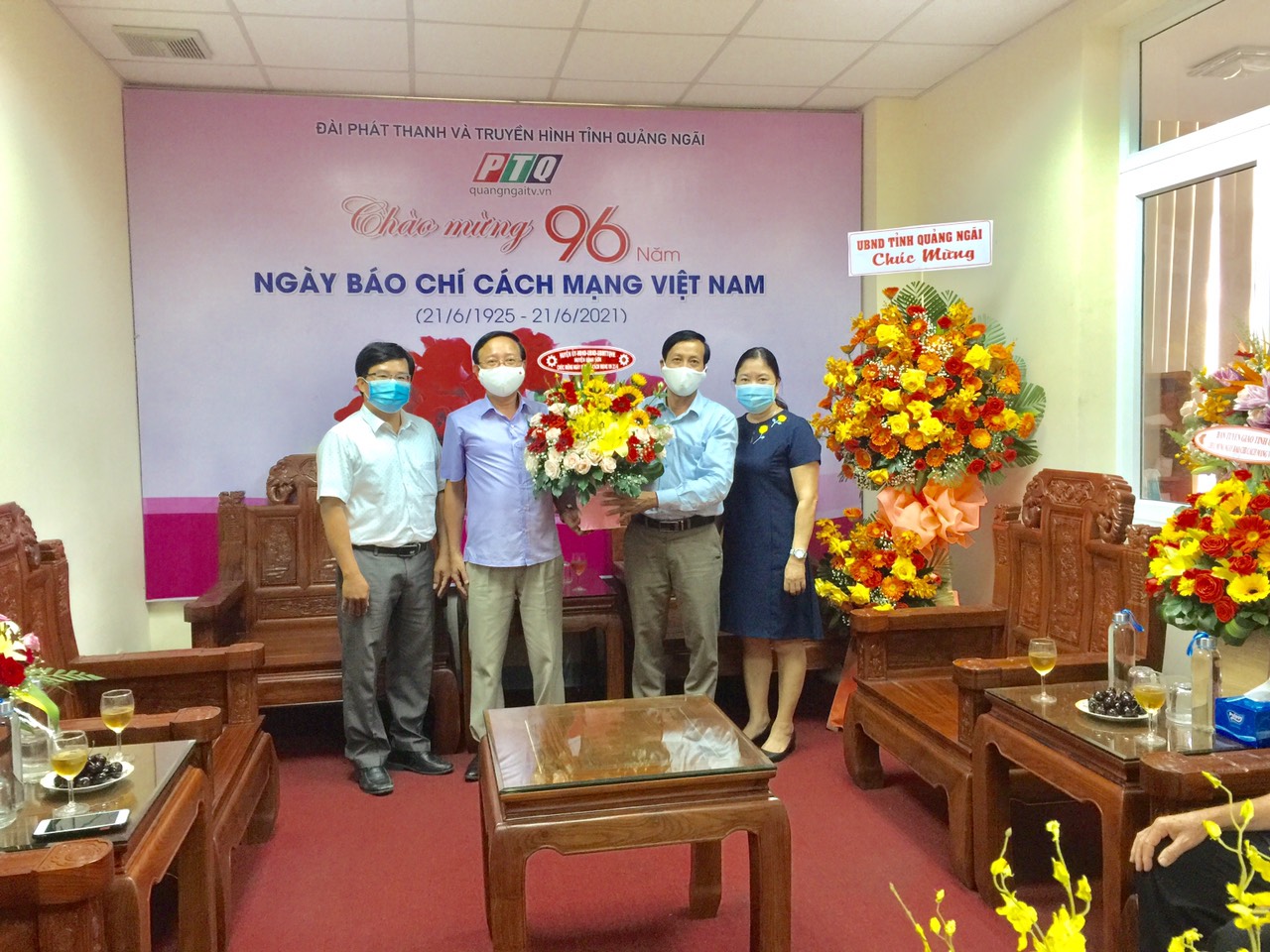 Huyện Bình Sơn thăm các cơ quan báo chí nhân Kỷ niệm 96 năm ngày Báo chí cách mạng Việt Nam (21/6)