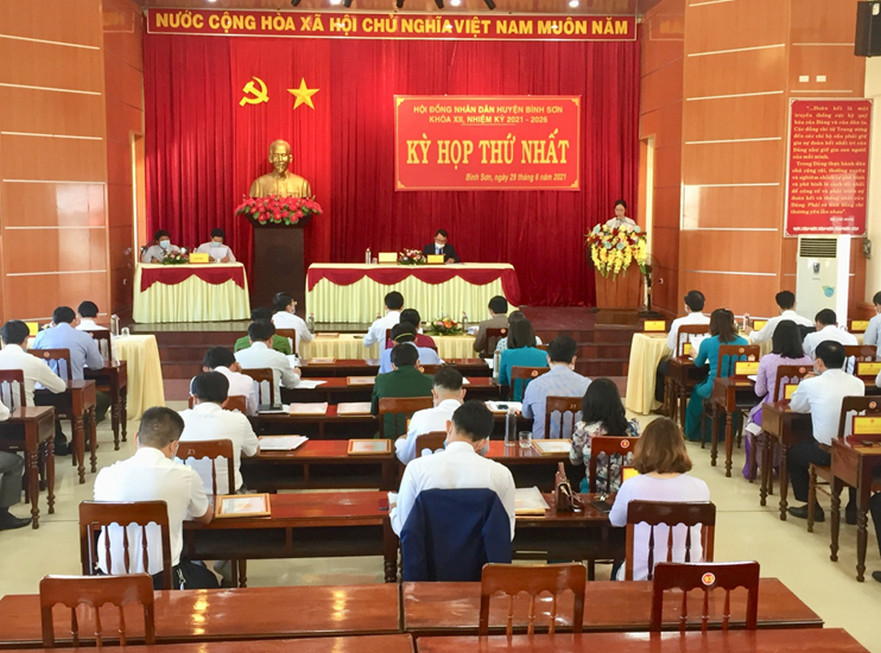 HĐND huyện Bình Sơn khóa XII, nhiệm kỳ 2021-2026 tổ chức kỳ họp thứ nhất