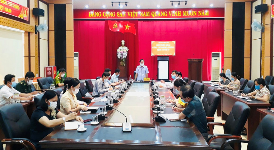 Huyện ủy Bình Sơn tổ chức họp khẩn chỉ đạo công tác phòng chống dịch Covid 19
