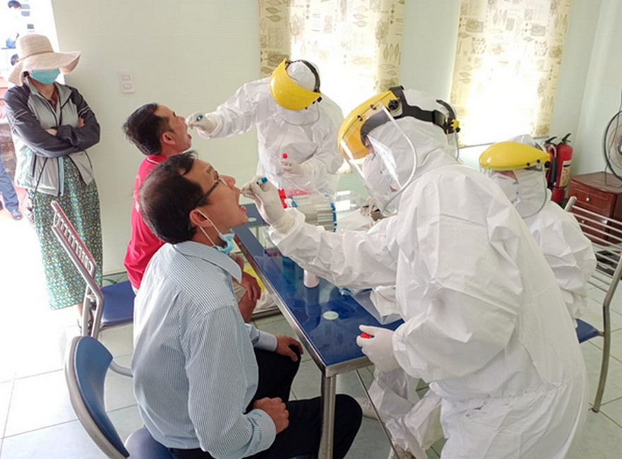 Công ty lọc hóa dầu Bình Sơn hoàn thành tiêm mũi thứ nhất vắc xin ngừa Covid-19 cho người lao động