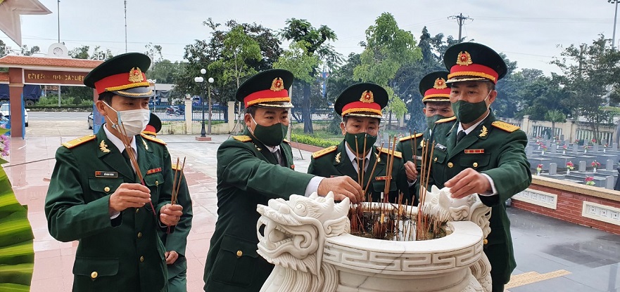 Tọa đàm kỷ niệm Ngày thành lập Quân đội nhân dân Việt Nam
