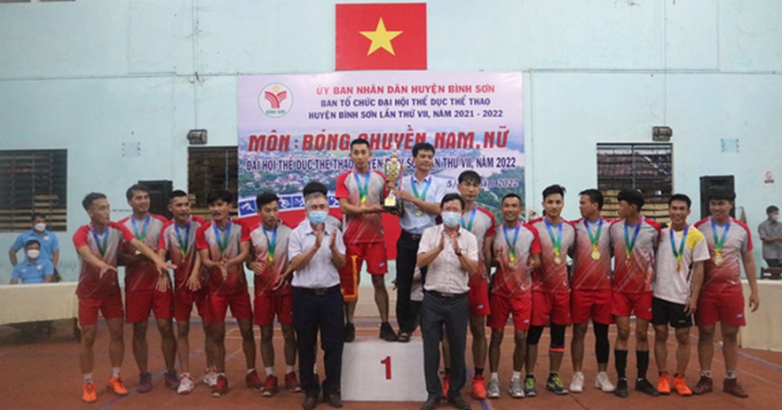 Xã Bình Tân Phú đoạt chức vô địch giải bóng chuyền nam trong khuôn khổ ĐHTDTT Huyện Bình Sơn lần thứ VII năm 2022