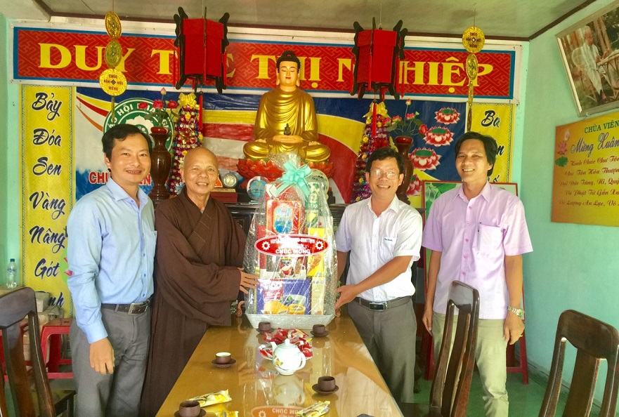 Huyện Bình Sơn thăm chúc mừng Đại lễ Phật Đản 2022, Phật lịch 2566