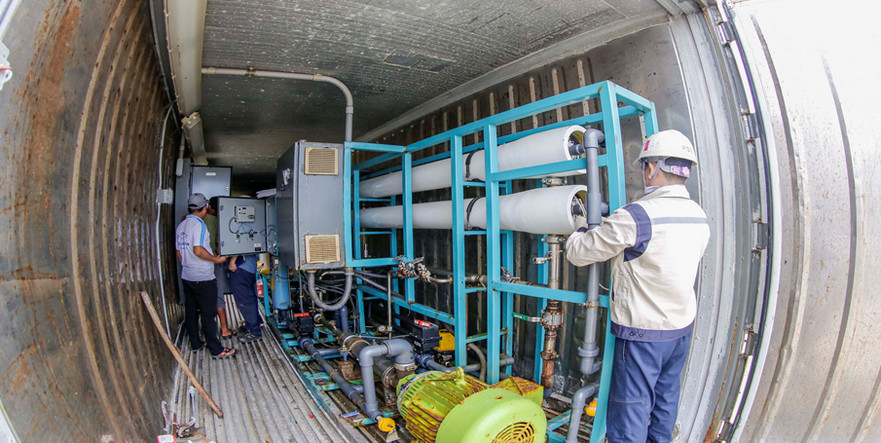 Doosan Vina hỗ trợ hơn 1 tỷ đồng bảo trì 2 nhà máy khử muối nước biển trên đảo Lý Sơn