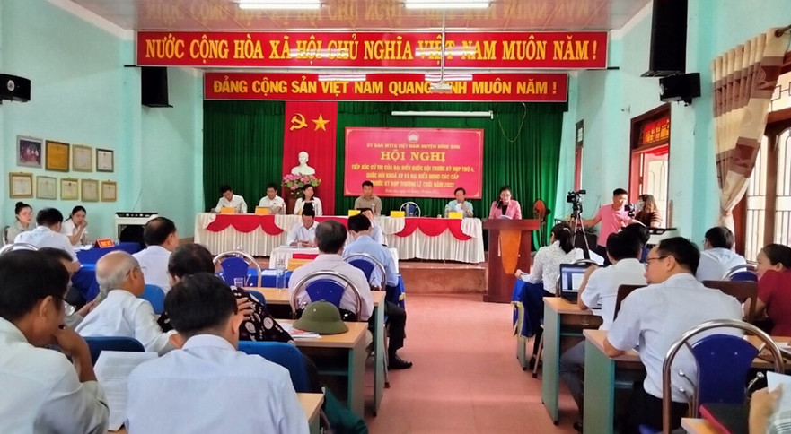 Đại biểu Quốc hội tiếp xúc cử tri tại xã Bình An