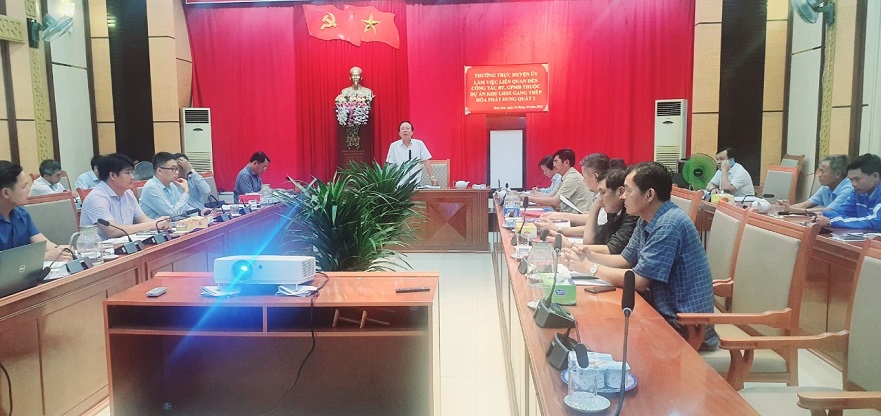 Thường trực Huyện ủy làm việc về các nội dung liên quan đến Dự án khu liên hợp sản xuất gang thép Hòa Phát Dung Quất 2