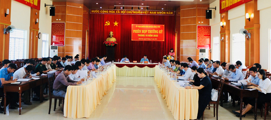 UBND huyện Bình Sơn tổ chức phiên họp thường kỳ tháng 10 năm 2022