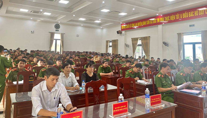 Công an huyện Bình Sơn tổ chức lễ ra quân mở đợt cao điểm tấn công trấn áp tội phạm, đảm bảo ANTT tết Nguyên đán Quý Mão 2023