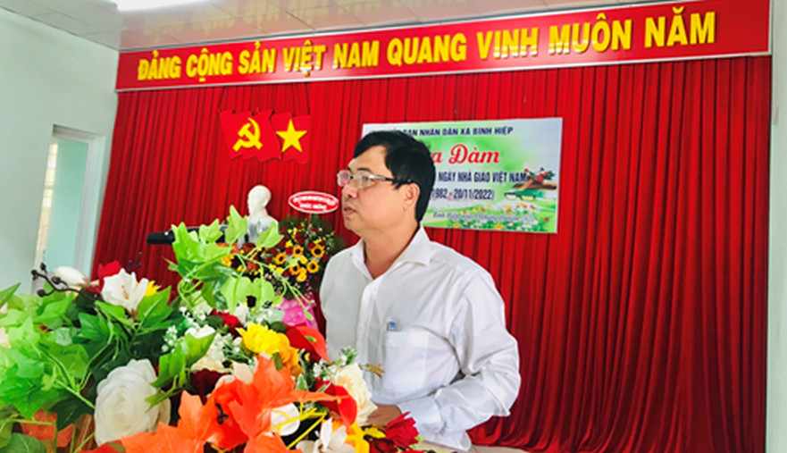 Xã Bình Hiệp tổ chức tọa đàm kỷ niệm 40 năm Ngày Nhà giáo Việt Nam