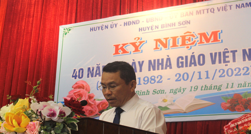 Huyện Bình Sơn tổ chức Kỷ niệm 40 năm ngày Nhà giáo Việt Nam