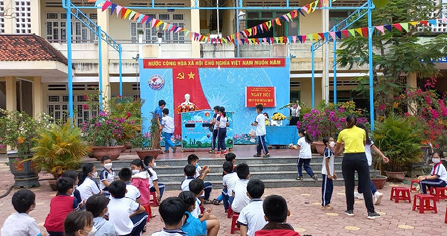 Liên đội trường tiểu học Bình Trung: Phát huy truyền thống, nâng cao chất lượng hoạt động Đội