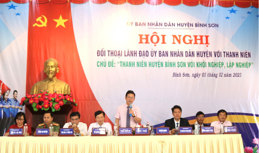 Lãnh đạo huyện Bình Sơn đối thoại với thanh niên về vấn đề khởi nghiệp- lập nghiệp