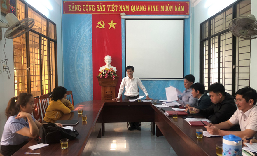 Huyện Bình Sơn vận động hộ gia đình tháo dỡ nhà xây dựng trái phép