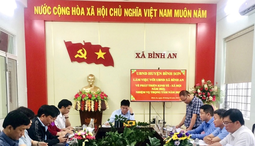 Chủ tịch UBND huyện Bình Sơn làm việc với UBND xã Bình An