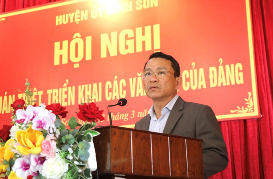 Huyện uỷ Bình Sơn tổ chức Hội nghị quán triệt, triển khai các văn bản của đảng