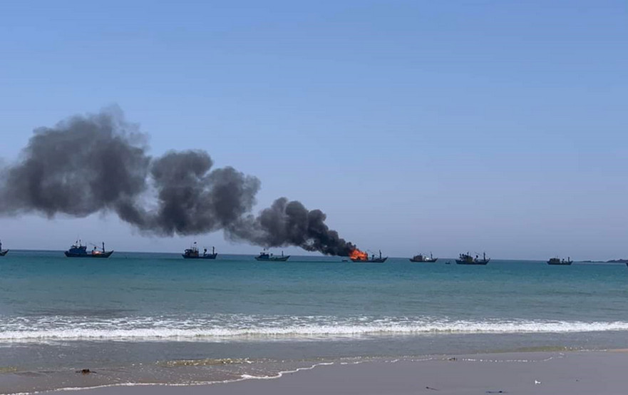 Bình Châu: Cháy tàu cá, gây thiệt hại 500 triệu đồng