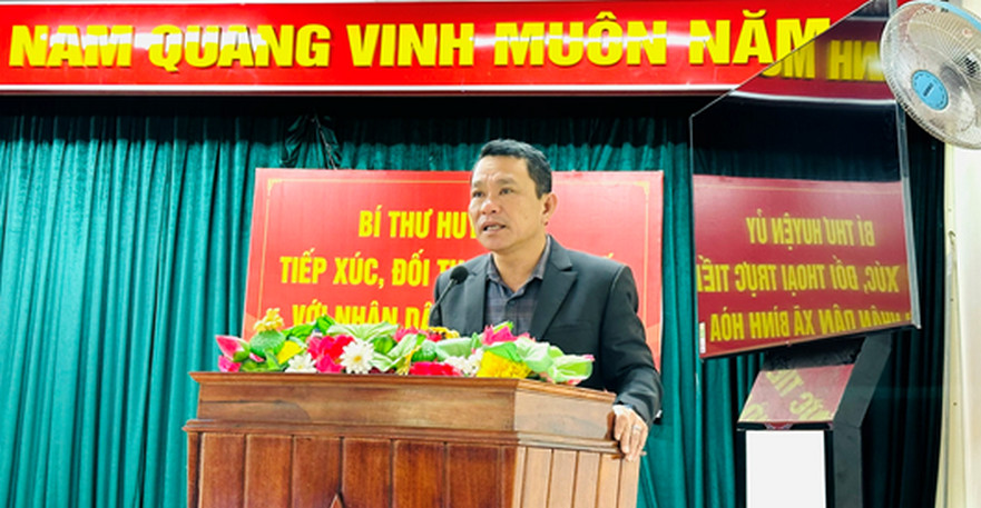 Bí thư Huyện ủy Bình Sơn tiếp xúc, đối thoại với nhân dân xã Bình Hòa