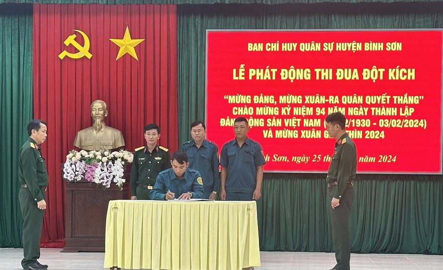 Lực lượng Vũ trang huyện Bình Sơn phát động thi đua mừng Đảng, mừng Xuân