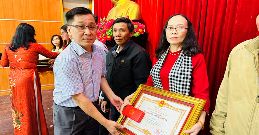 Bình Sơn tổ chức Lễ truy tặng danh hiệu vinh dự Nhà nước “ Bà mẹ Việt Nam anh hùng”