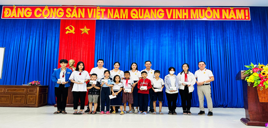 Lớp Trung cấp LLCT K23B01 Bình Sơn học tập kinh nghiệm, trải nghiệm tại Thừa Thiên Huế