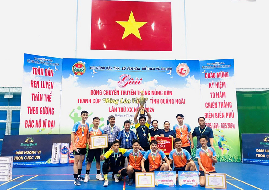 Đội bóng nông dân chuyền Bình Sơn tiếp tục đoạt chức vô địch giải Bông lúa vàng