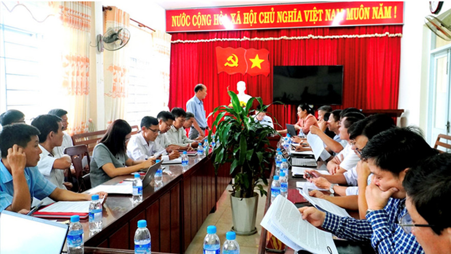 Chủ tịch UBND huyện Bình Sơn làm việc với UBND xã Bình Trị