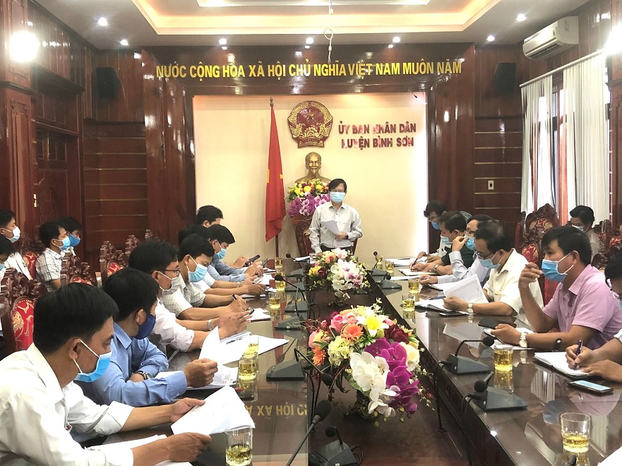 Huyện Bình Sơn họp triển khai các biện pháp phòng chống dịch bệnh Covid 19