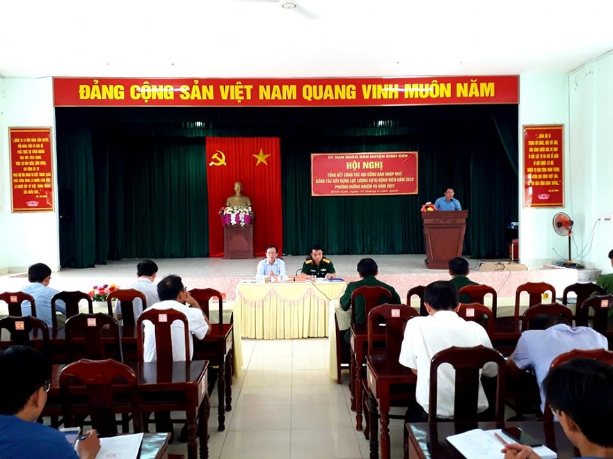 Bình Sơn: Hội nghị Tổng kết công tác tuyển quân