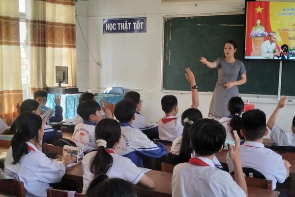 Trường THCS Bình Trung thi đua “Dạy tốt, Học tốt”
