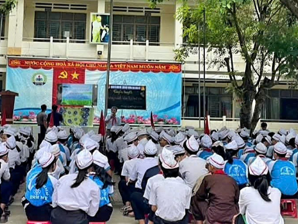 Tuyên truyền phòng, chống xâm hại trẻ em