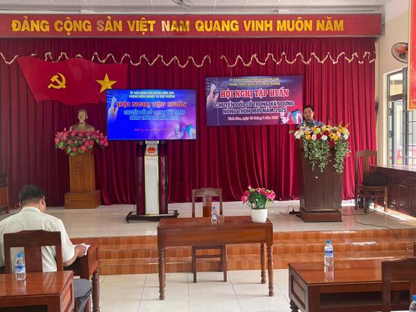 Tập huấn Chuyển đổi số trong xây dựng nông thôn mới năm 2025