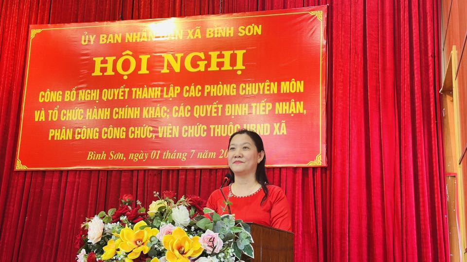 Đồng chí Võ Thị Hiền - Chủ tịch UBND xã Bình Sơn, tỉnh Quảng Ngãi